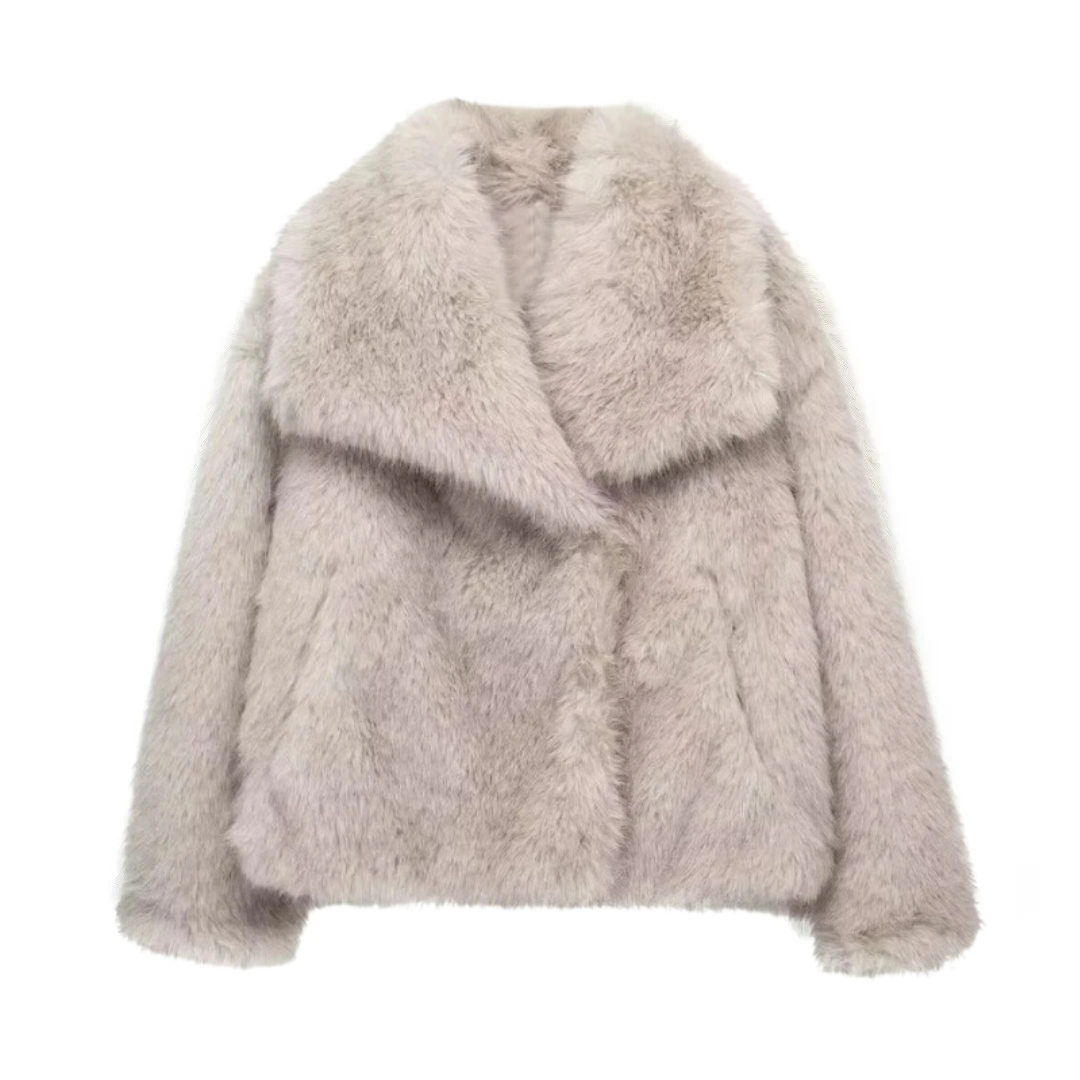 Fur - Accogliente cappotto in pelliccia sintetica